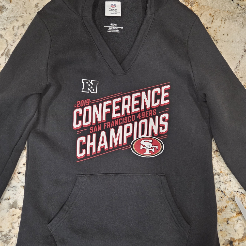 San Francisco Team Apparel Women's Black Hoodie Size M